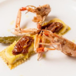 Casina Copini Spolium Nourriture