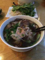 Mignon Pho Grill food