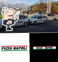 Pizza Napoli outside