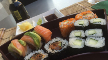 Sushi Dining Ototo food