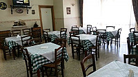 Trattoria Ritrovo F.lli Curro Di Curro Alessandro C. inside