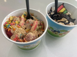 Blueberry Frozen Yogurt Acai Bowl Bubble Tea Smoothie food