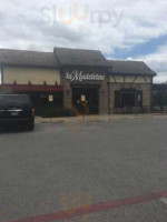 La Madeleine outside