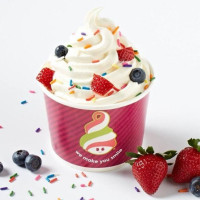 Menchie's Frozen Yogurt Parkville food