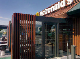 Mcdonald's outside