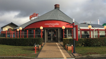 Courtepaille outside