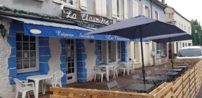 Creperie La Chaumiere inside