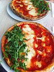 L' Antica Pizzeria food