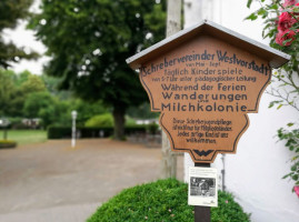 Schreber´s Und Biergarten inside