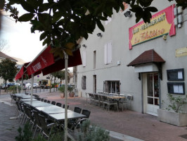 Brasserie du Chateau inside