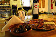 Robertine Tapas Winebar food