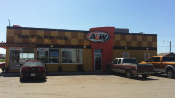 A&W outside