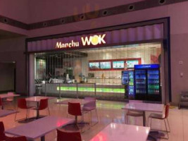 Manchu Wok inside