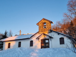 Refuge De La Pra inside