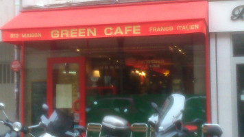 Green Cafe outside