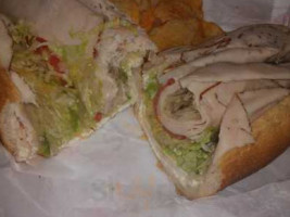 Lee's Hoagie House food