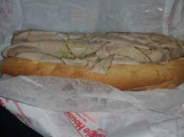 Lee's Hoagie House food