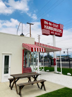 The Original In-n-out Burger Museum outside