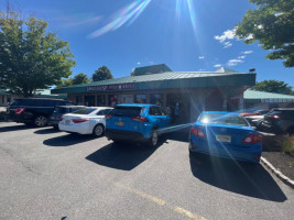 Bagelfresh Deli And Grill outside