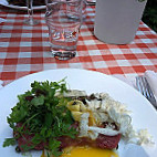 Bjaelkehuset food