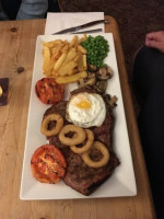 The Yew Tree Inn food