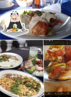 La Fonda Restaurant, Bar, And food