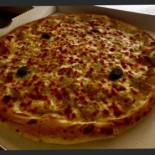Pizzas Plus Plus Cibo