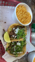 Gil Tacos food