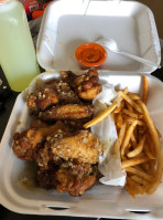 House Of Wings food