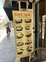 Shandiz Vanak food