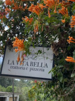 Pizzeria La Vita Bella food