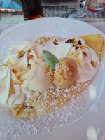 La Crepe D'or food