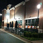 Pei Wei Asian Diner outside