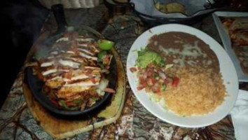 El Mariachi Grill food