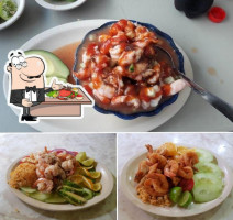 Mariscos Neptuno food