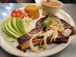 Los Arcos Mexican Grill food