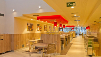 Burger King inside