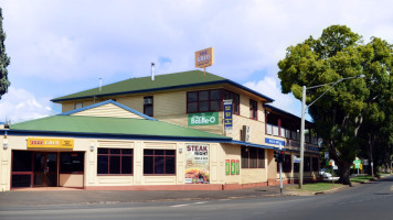 Newtown Hotel outside