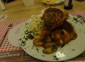 Moerser Brauhaus food