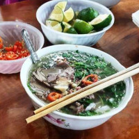 Pho Bo Tu Lun food