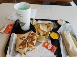 Taco Bell #32 food