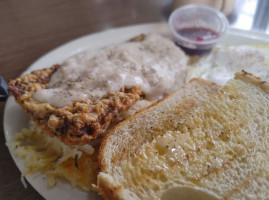 Pattys Eggnest At Chuckwagon Inn food