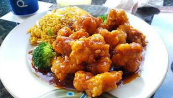 Peking Chinese Kitchen food