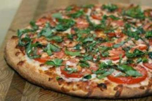 Crust Gourmet Pizza food