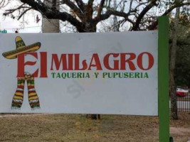 El Milagro outside