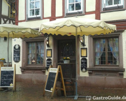 Gasthaus Schönbrunnen outside