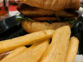 Red Robin Gourmet Burgers And Brews food