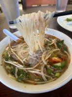 Pho Thgn Brothers food