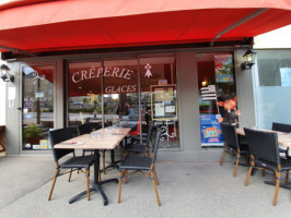 La Creperie Du Petit Moulin inside