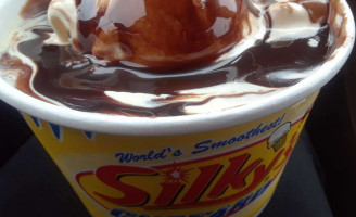 Silky's Frozen Custard food